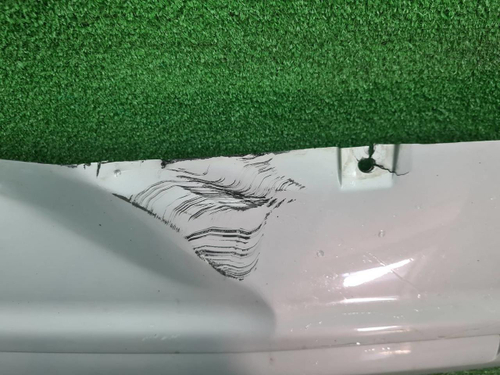 Накладка переднего бампера Hongqi E-HS9 (2020-нв)