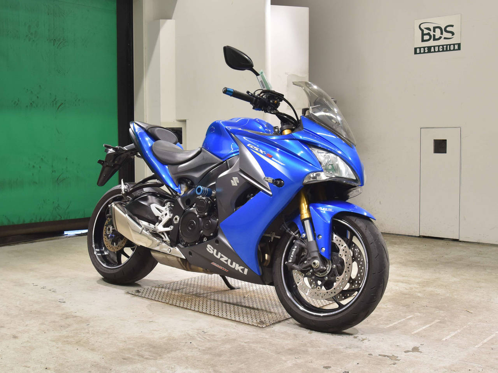 Suzuki GSX-S1000F 049730