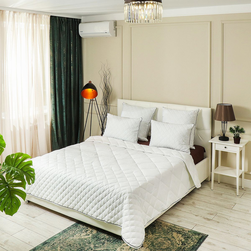 Одеяло евро, 200х220 см, Hotel collect, Файбер100%ПЭ, 350 г/м2, всесезон, чех 100% хл, кант, IVVA