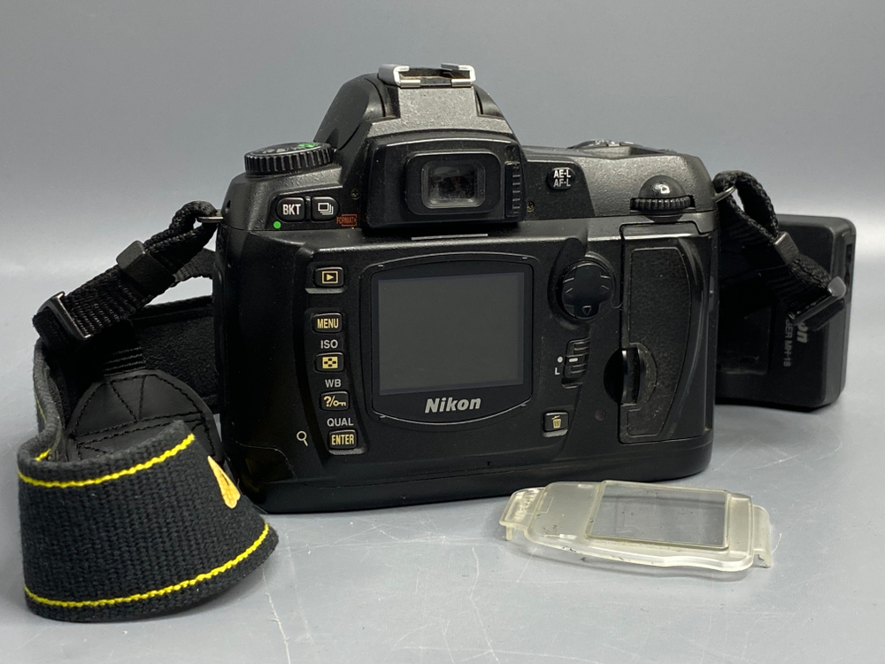 Nikon D70