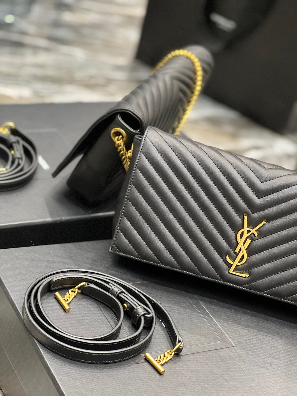 Saint Laurent Kate 99 Bag 26 cm