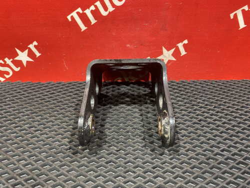 Кронштейн амортизатора переднего 2023г