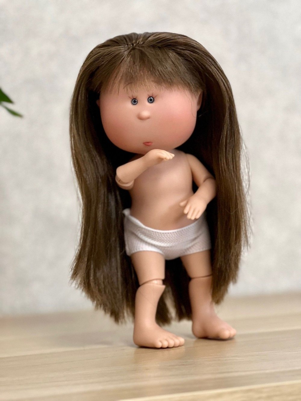 Кукла Nines виниловая 30см MIA CASE шарнирная без одежды (1210W)