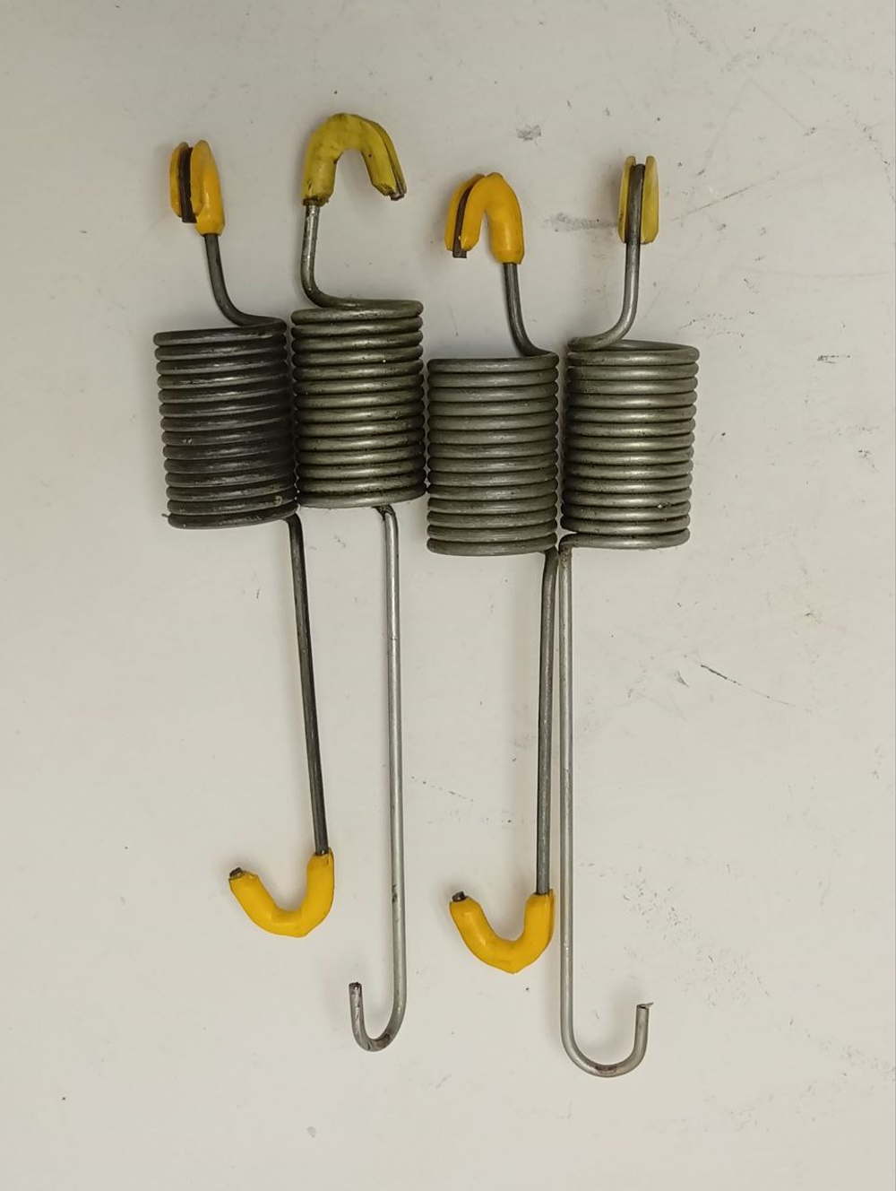 ZWQ5105 кт13 Комплект пружин бака для стиральных машин Zanussi 1468633019 1466419080 б/у