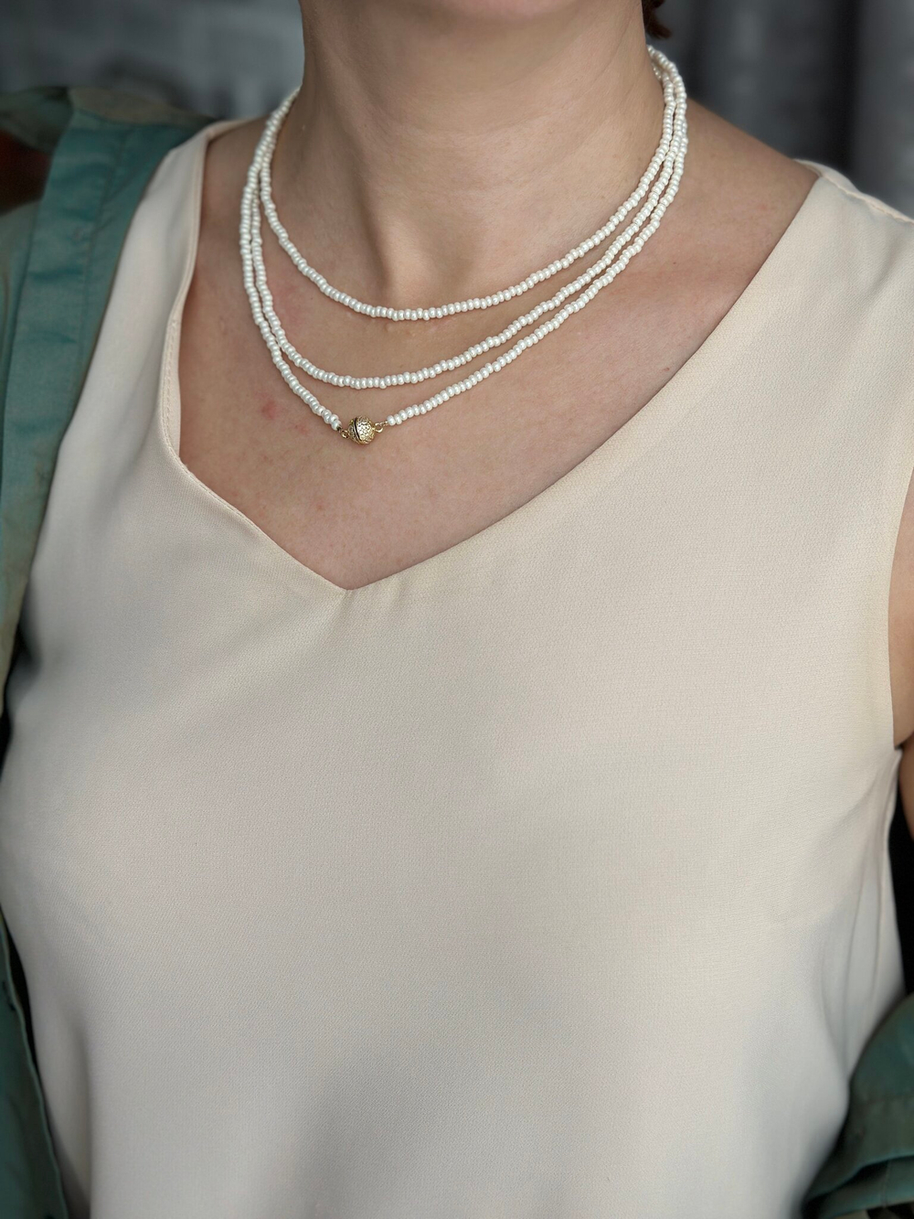 Нить-трансформер из микрожемчуга 140 см на серебряной магнитной застежке