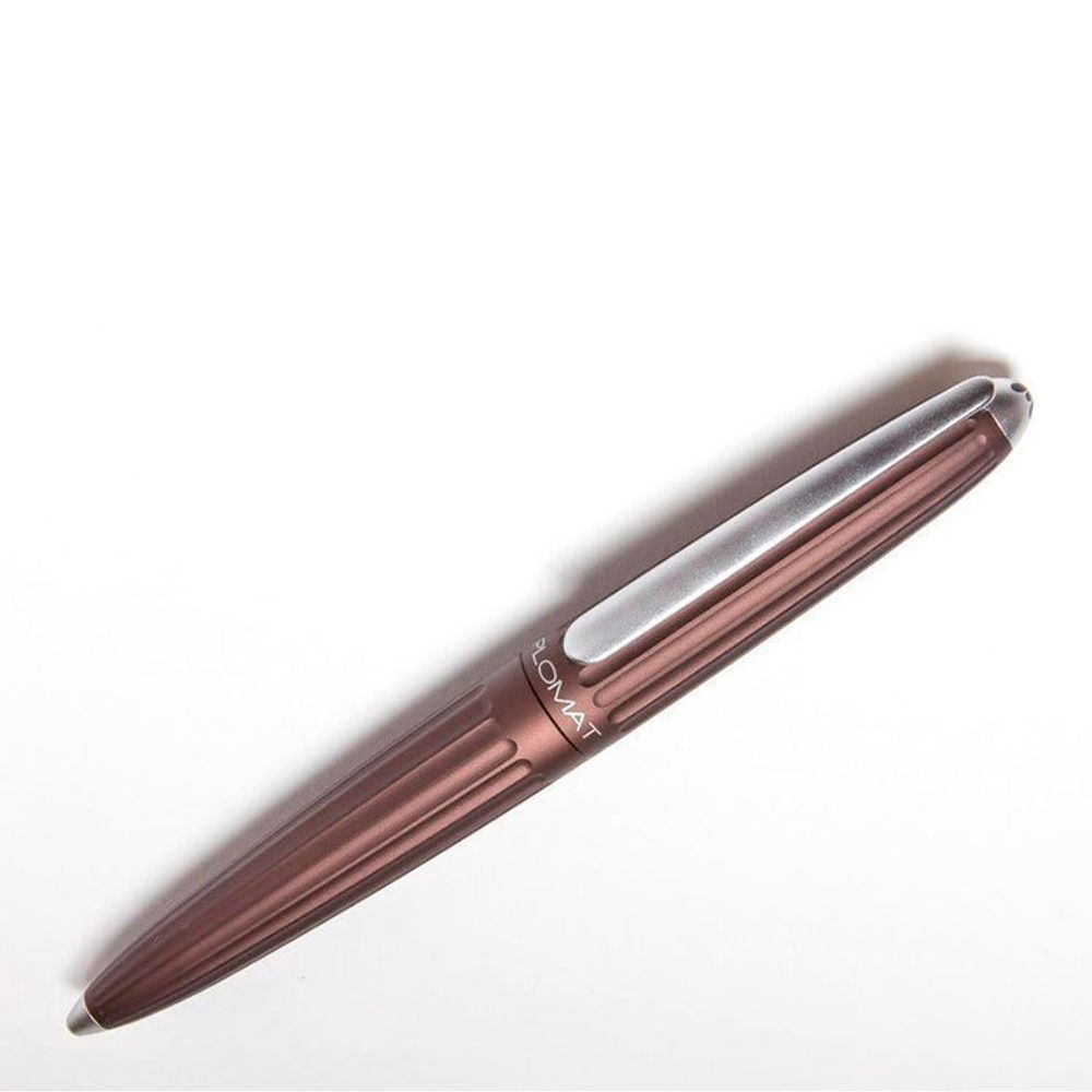 Перьевая ручка Diplomat Aero brown metallic F 14ct. (D40304013) 5