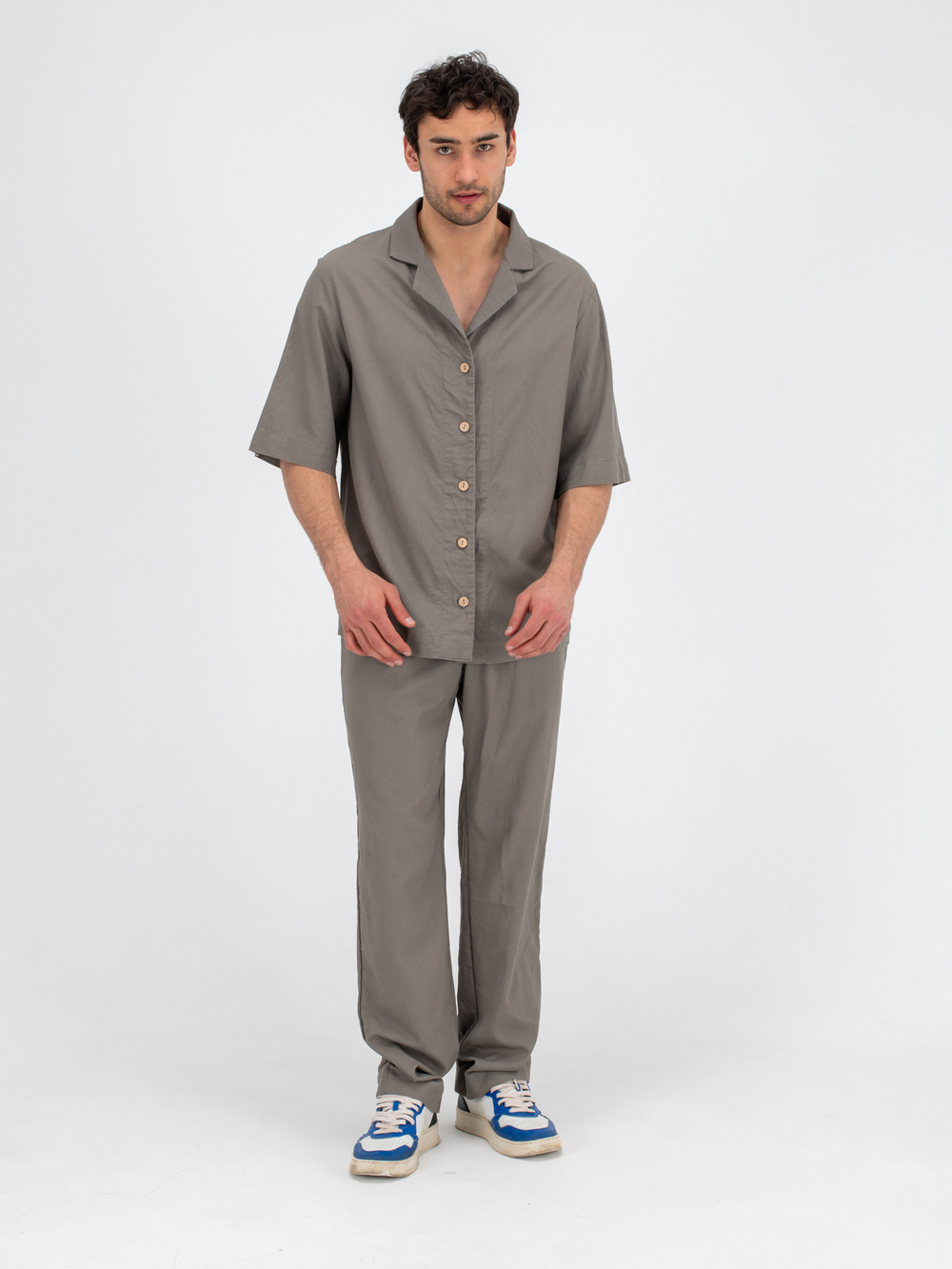 Костюм льняной с брюками. Хаки