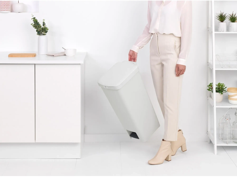 Brabantia Контейнер для мусора StepUp 40л Светло-серый