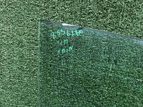 Стекло двери переднее RH Mercedes GLS X167 (19-нв)