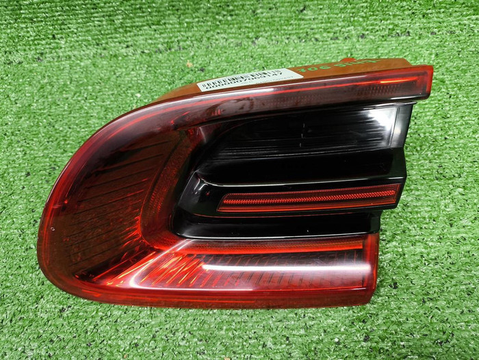 Фонарь правый внутренний Porsche Macan (2014-2018)