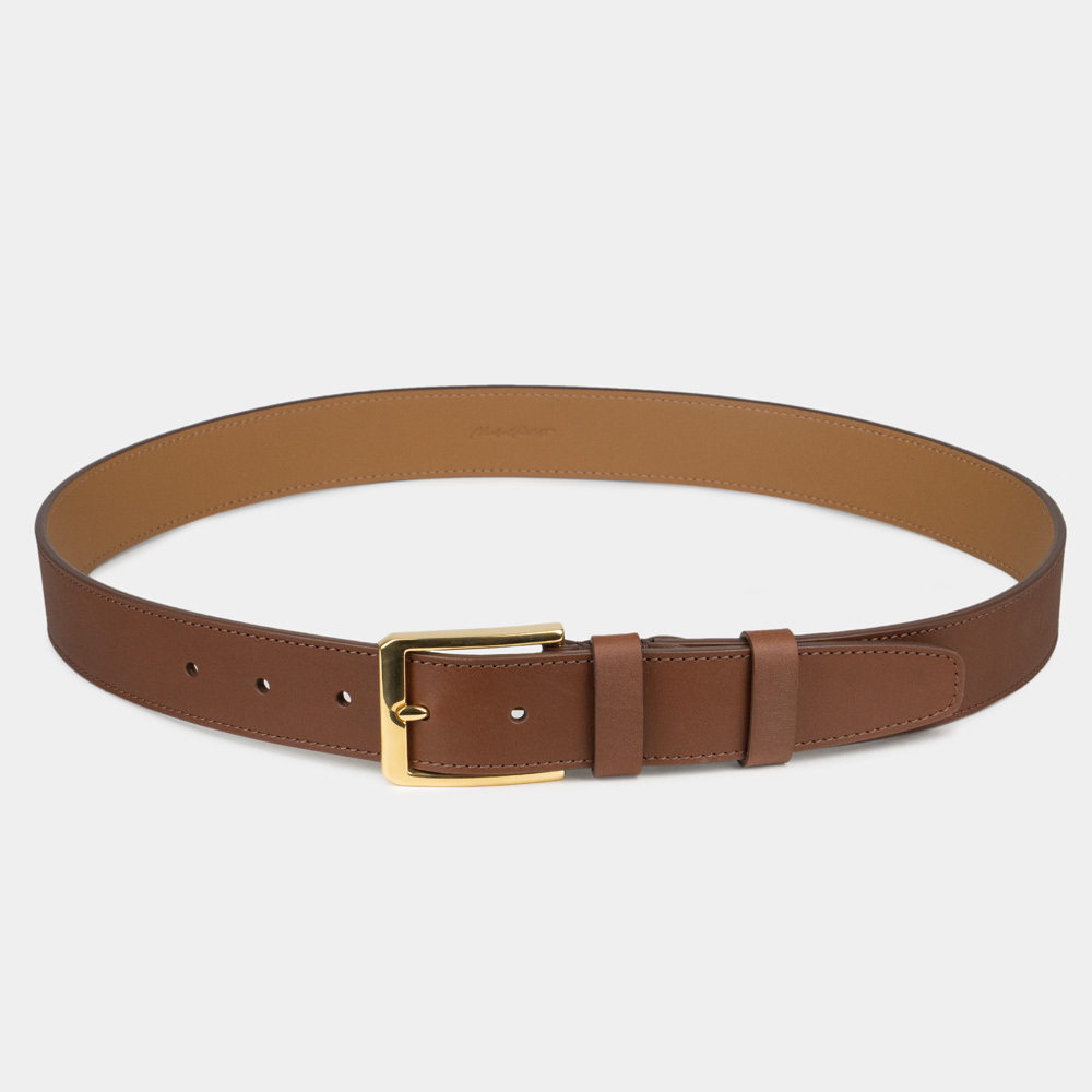 Ремень мужской кожаный из теленка коричневого цвета с золотой пряжкой