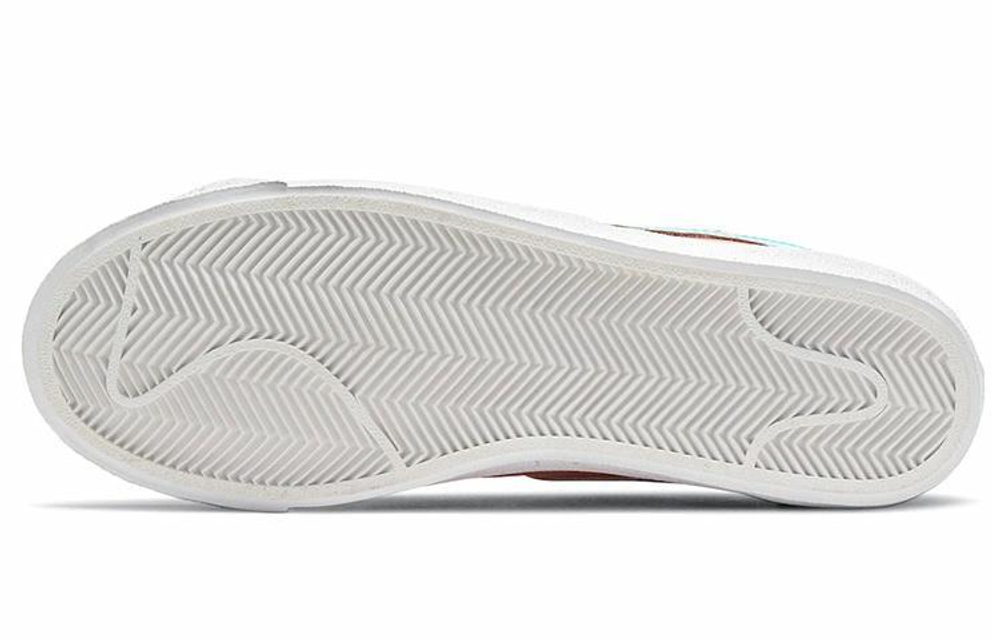 Кроссовки Nike Blazer Low '77 Swoosh (Женская размерная сетка)