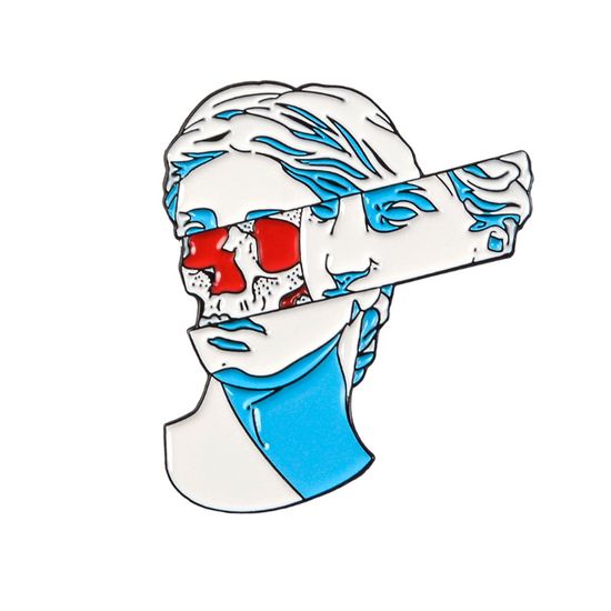 Пин на рюкзак и одежду. Венера. Череп