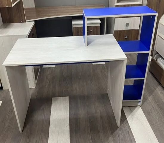 Стол ДЕЛИ /1250*1020*500/ правый сосна винтерберг / синий