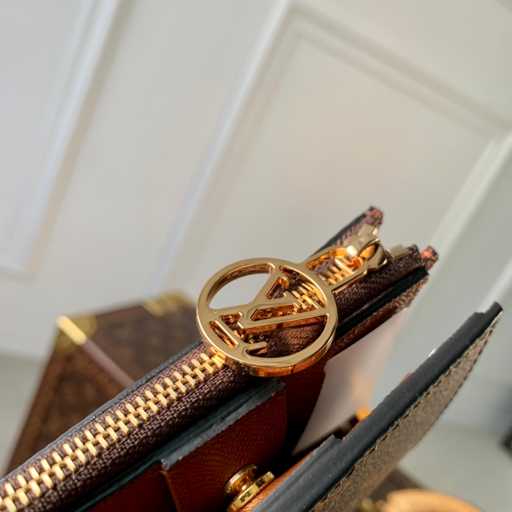 Louis Vuitton Lisa Wallet
