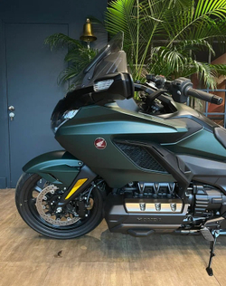 Honda GL 1800 Gold Wing, 2024 (Green Denim)