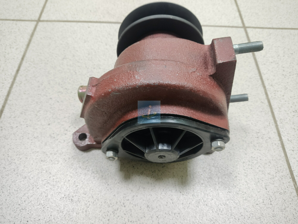 Насос водяной (кр) 236-1307010-А3