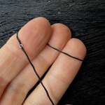 LINETTE PAILLETES - 80% лен, 20% п/а, микропайетки 2мм, ; 450м\100гр; цвет: черный, пайетки в цвет пряжи; S501