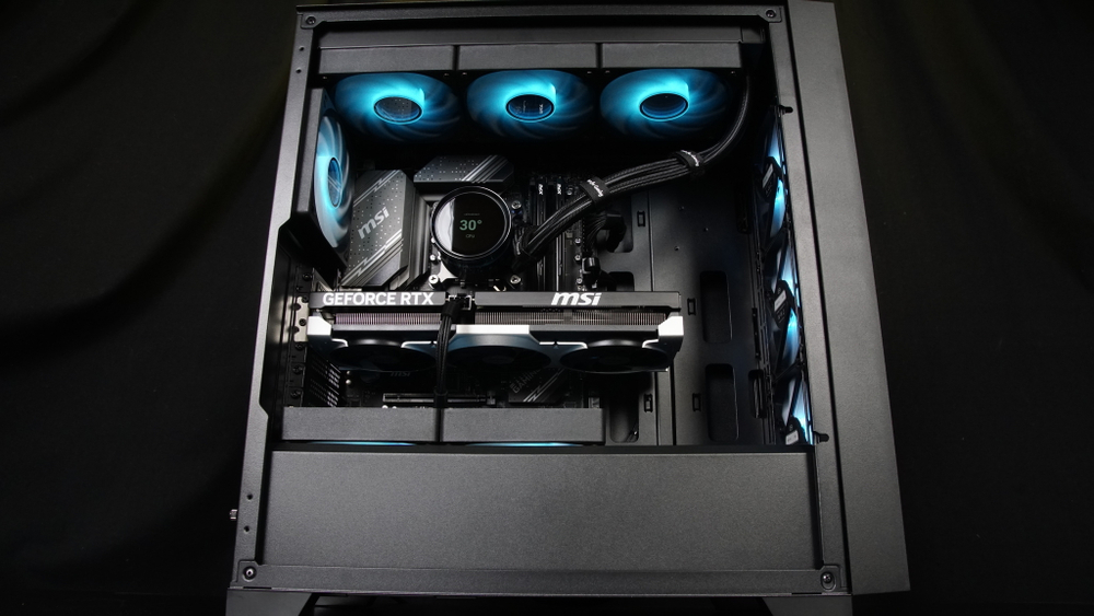 i7 14700KF + RX 9070 16Gb