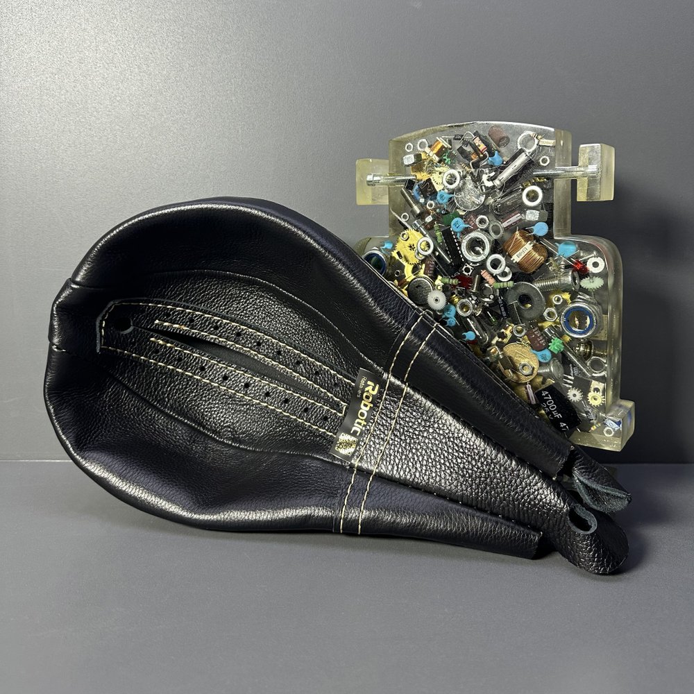 Кожаный чехол для груши (Черный)