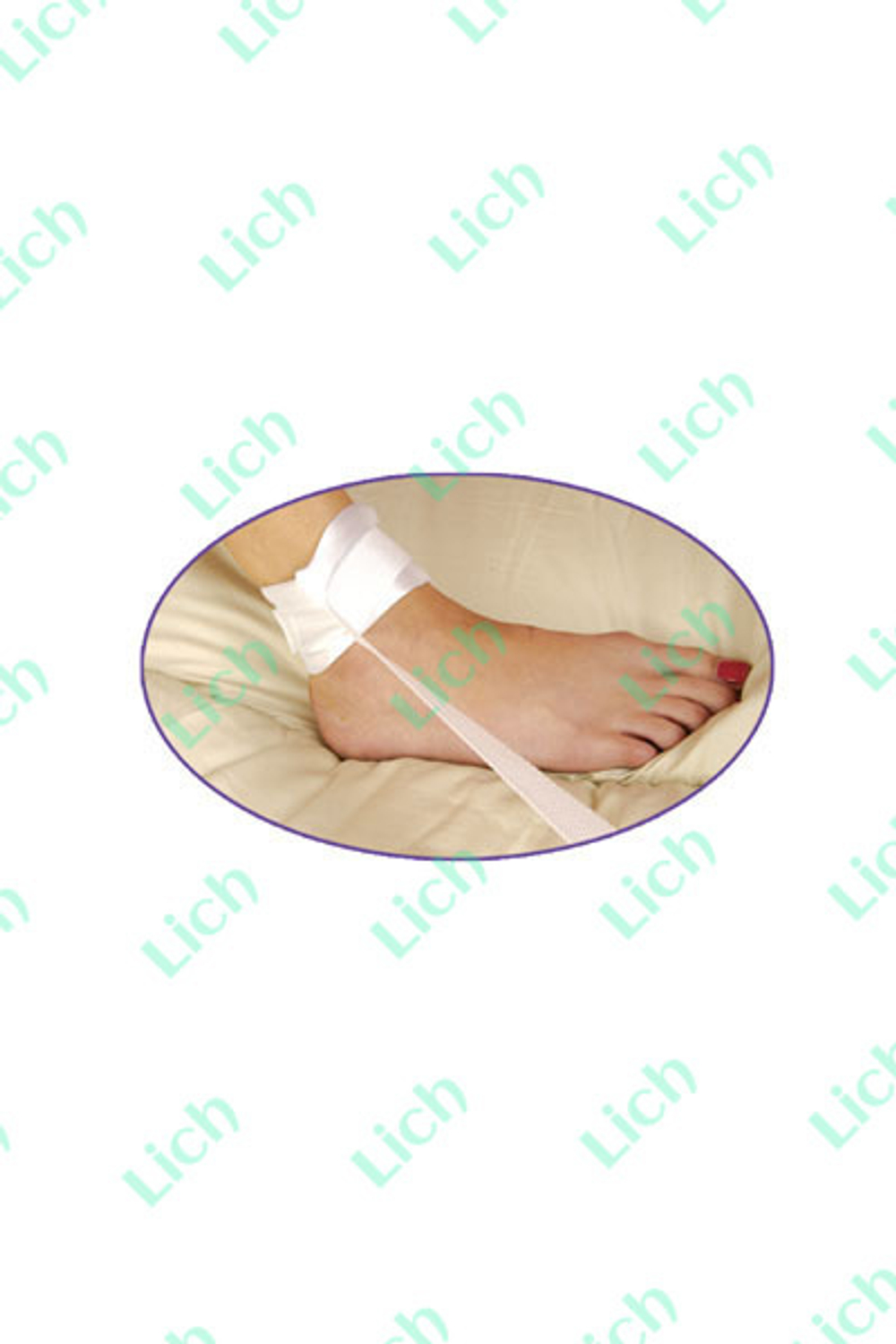 Белый набор: вибромассажер, наручники, наножники, маска