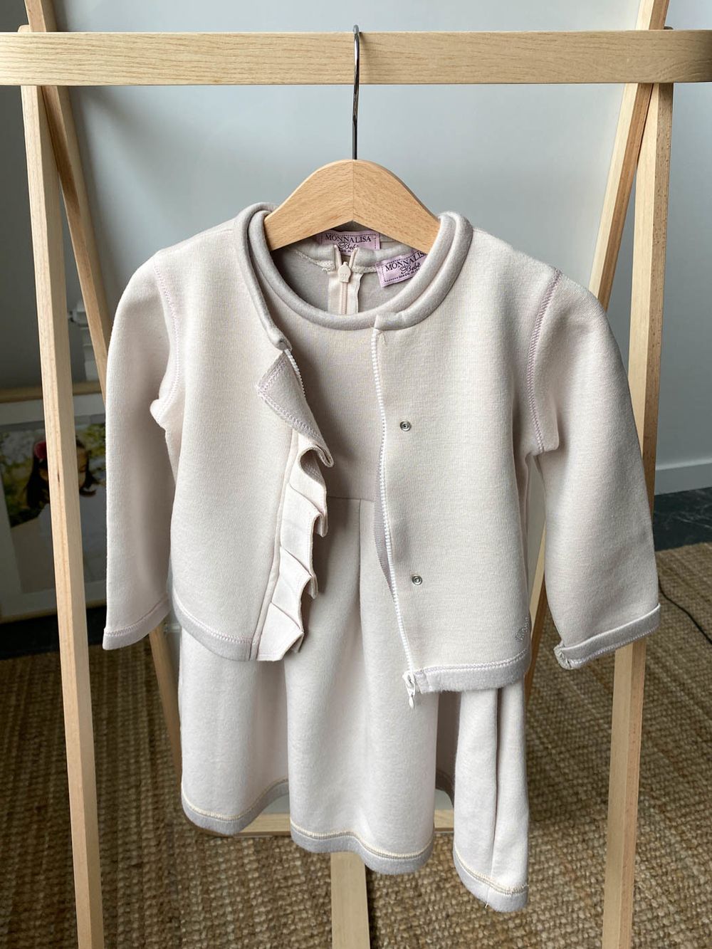 Платье и пиджак Monnalisa