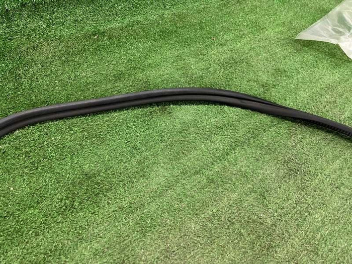 Уплотнитель задний правый Mercedes V w447 (2014-н.в.)