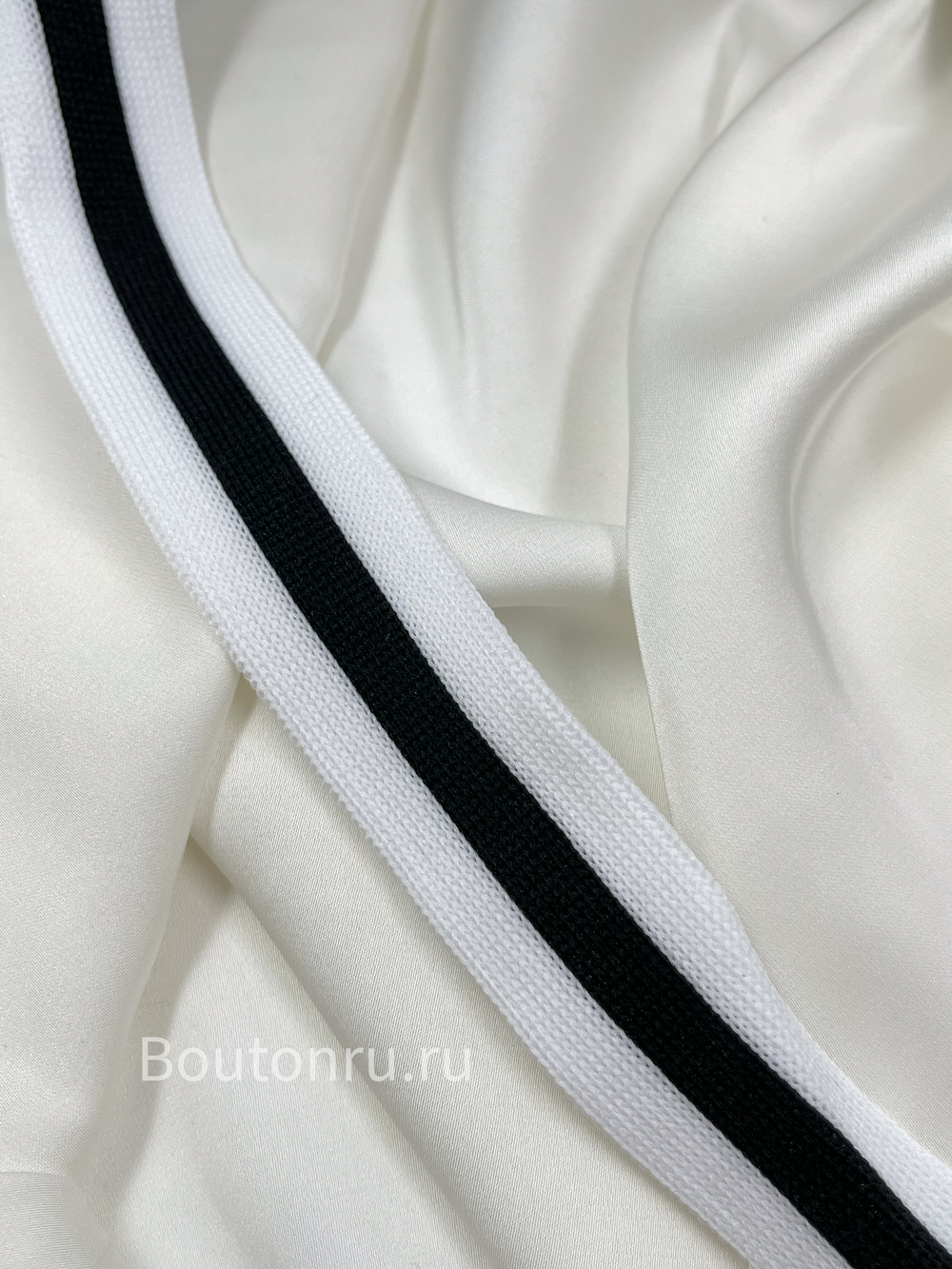 Лампас черно-белый 2,5 см