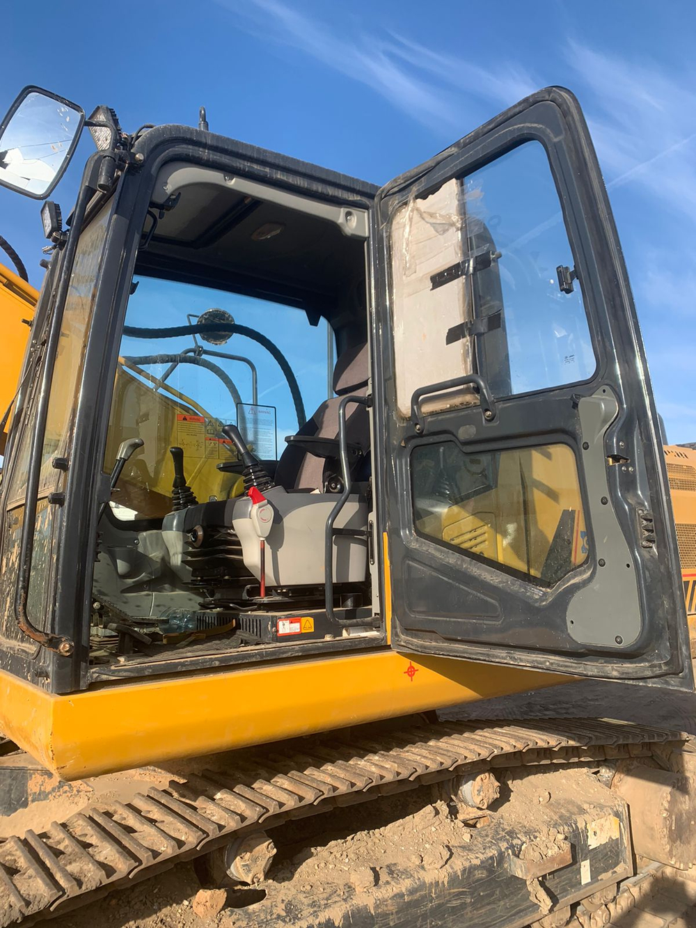 XGMA XG822* Экскаватор XG822EL (Дизельный, 5,9 л, 152 л.с., АТ)