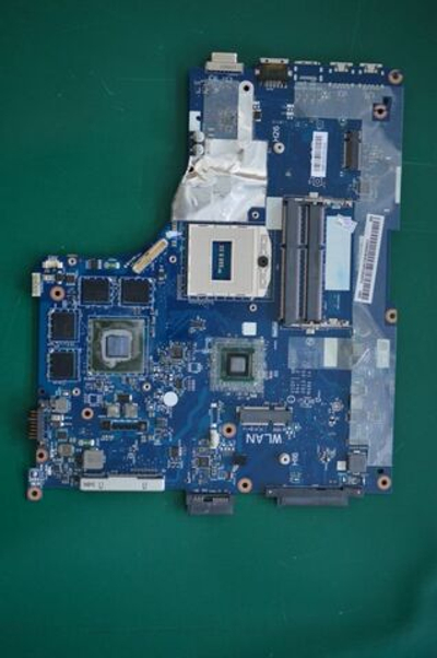 Материнская плата для ноутбука Lenovo Y510P VIQY1 W8S 37W HD+ GT1 (90003635), оригинал