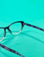 Очки для зрения чтения дали корригирующие (от +1 до +6)