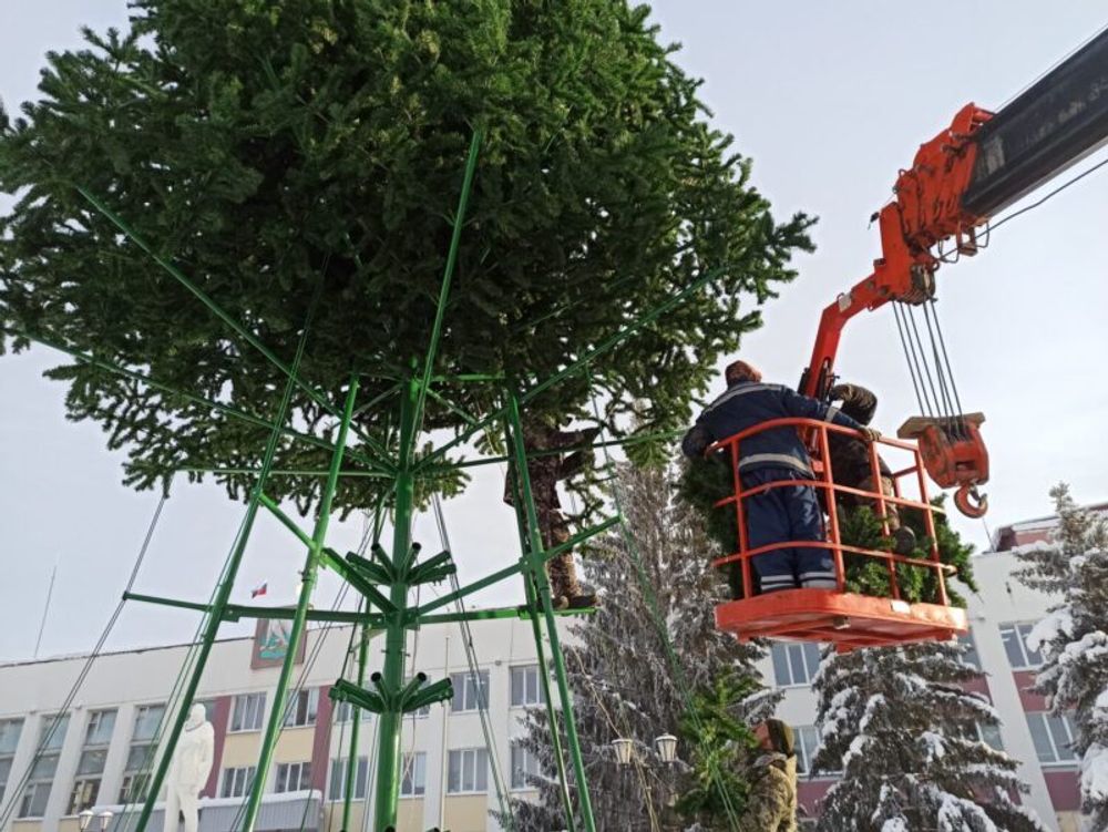 Уличная елка ствольная "Альпийская" (пвх) от 3 до 22 м