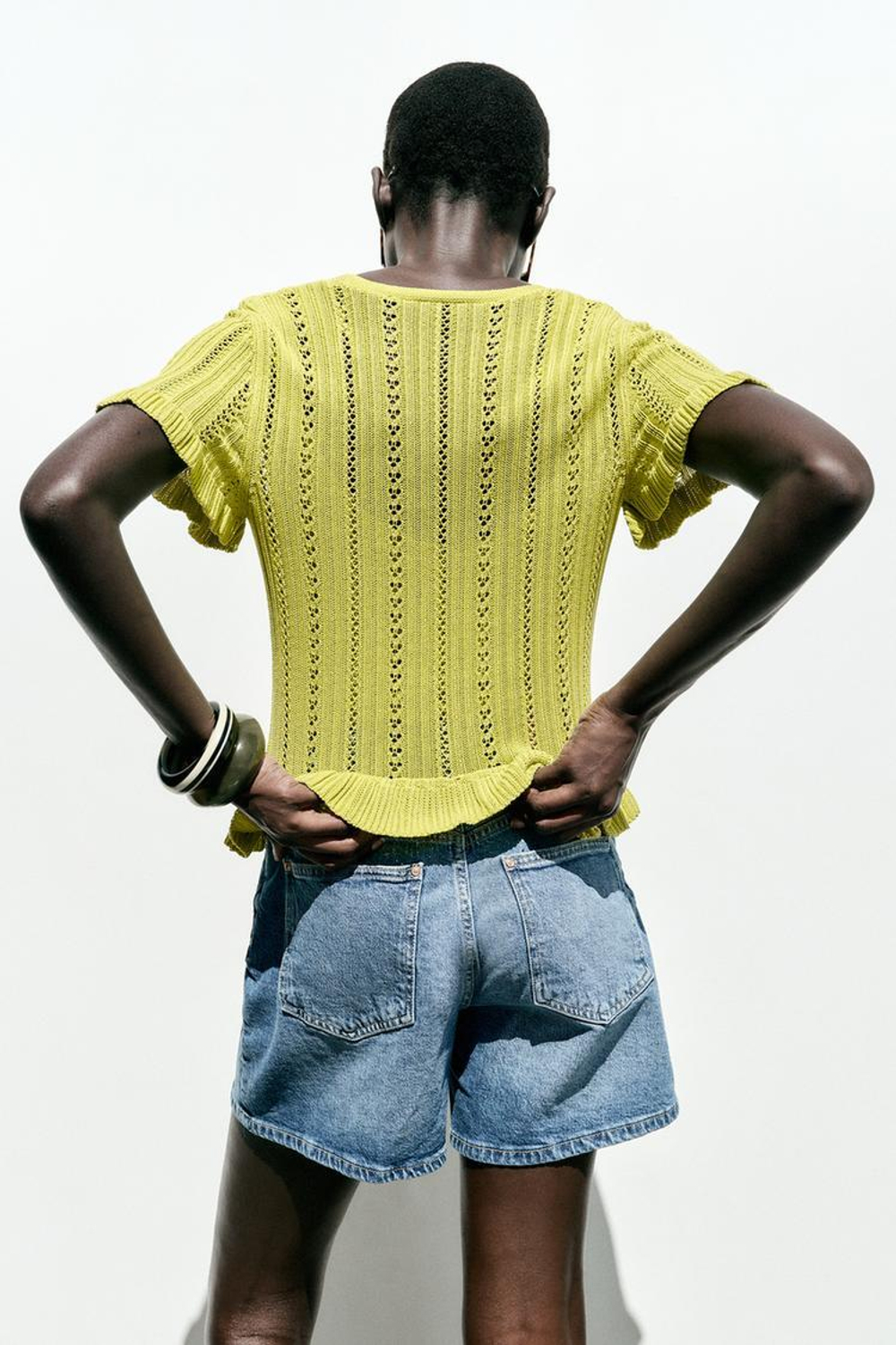 ZARA КАРДИГАН С ВОЛАНАМИ И ПЕРФОРАЦИЕЙ, ЗЕЛЕНЫЙ