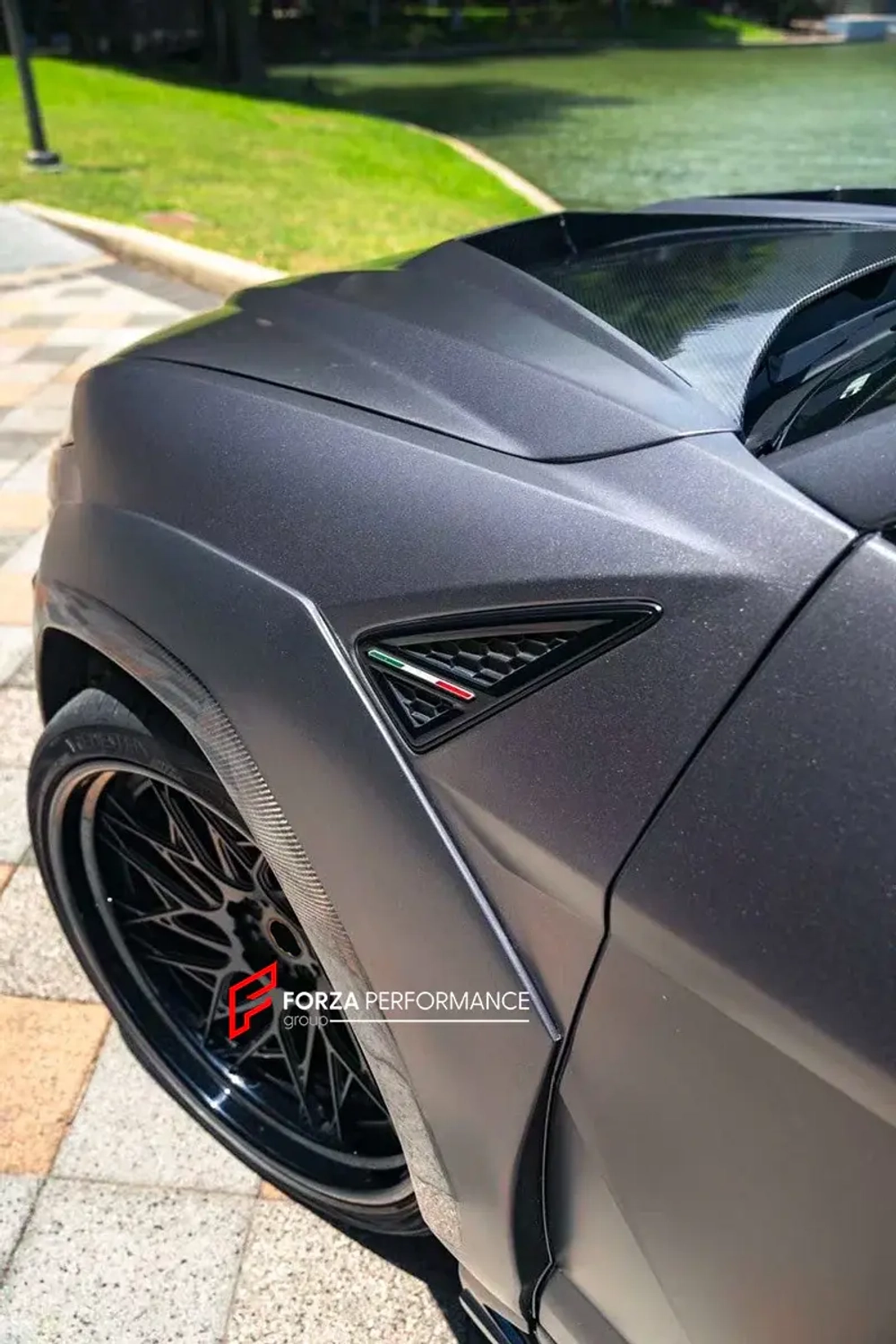 Карбоновый обвес для Lamborghini Urus 2018-2022 Ламборгини Урус