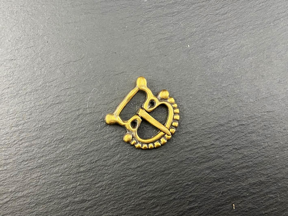 Пряжка. Бирка, 10 век.