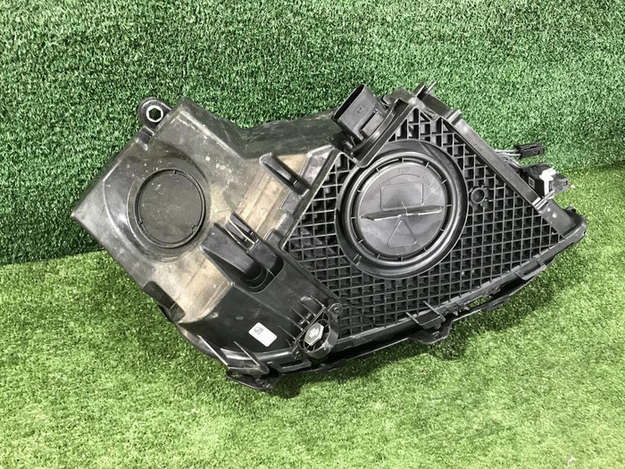 Фара левая Mercedes GLC X253 (2019-2022) LED