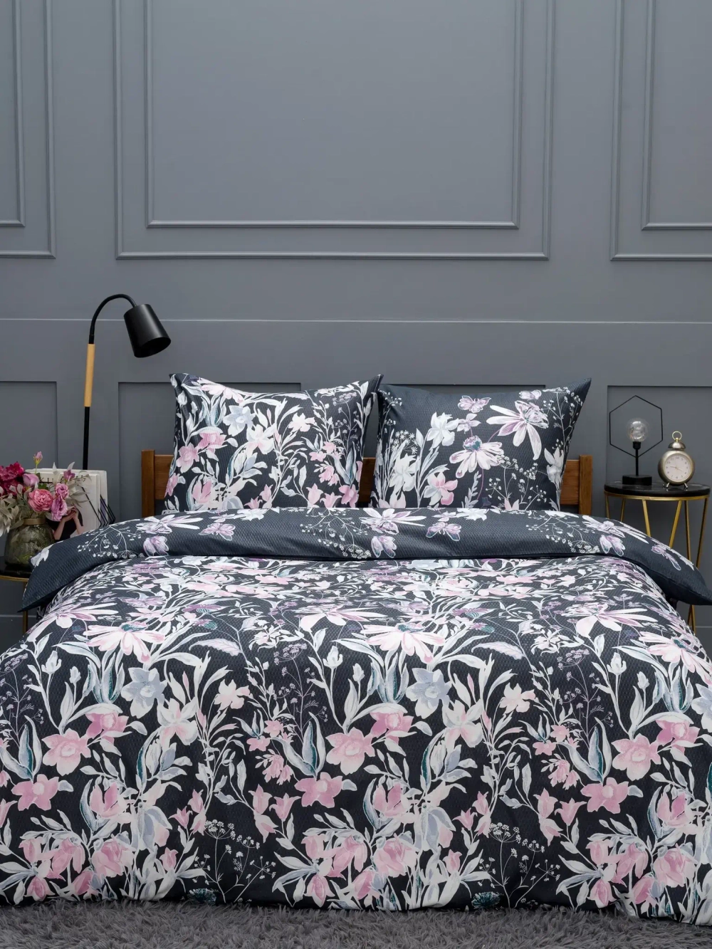 Постельное белье 2,0 креп Павлина Жанет Луговые цветы на черном