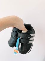 Кроссовки Adidas