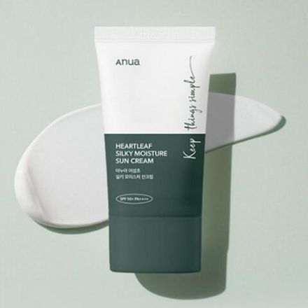 Успокаивающий солнцезащитный крем с хауттюйнией ANUA Heartleaf Silky Moisture Sun Cream SPF50+ PA++++