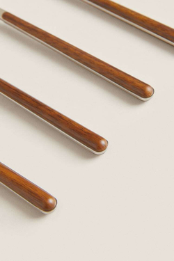 ZARA HOME НАБОР ИЗ 4 ЧАЙНЫХ ЛОЖЕК С КРУГЛОЙ РУЧКОЙ И ДЕТАЛЯМИ, ТЕМНО-КОРИЧНЕВЫЙ