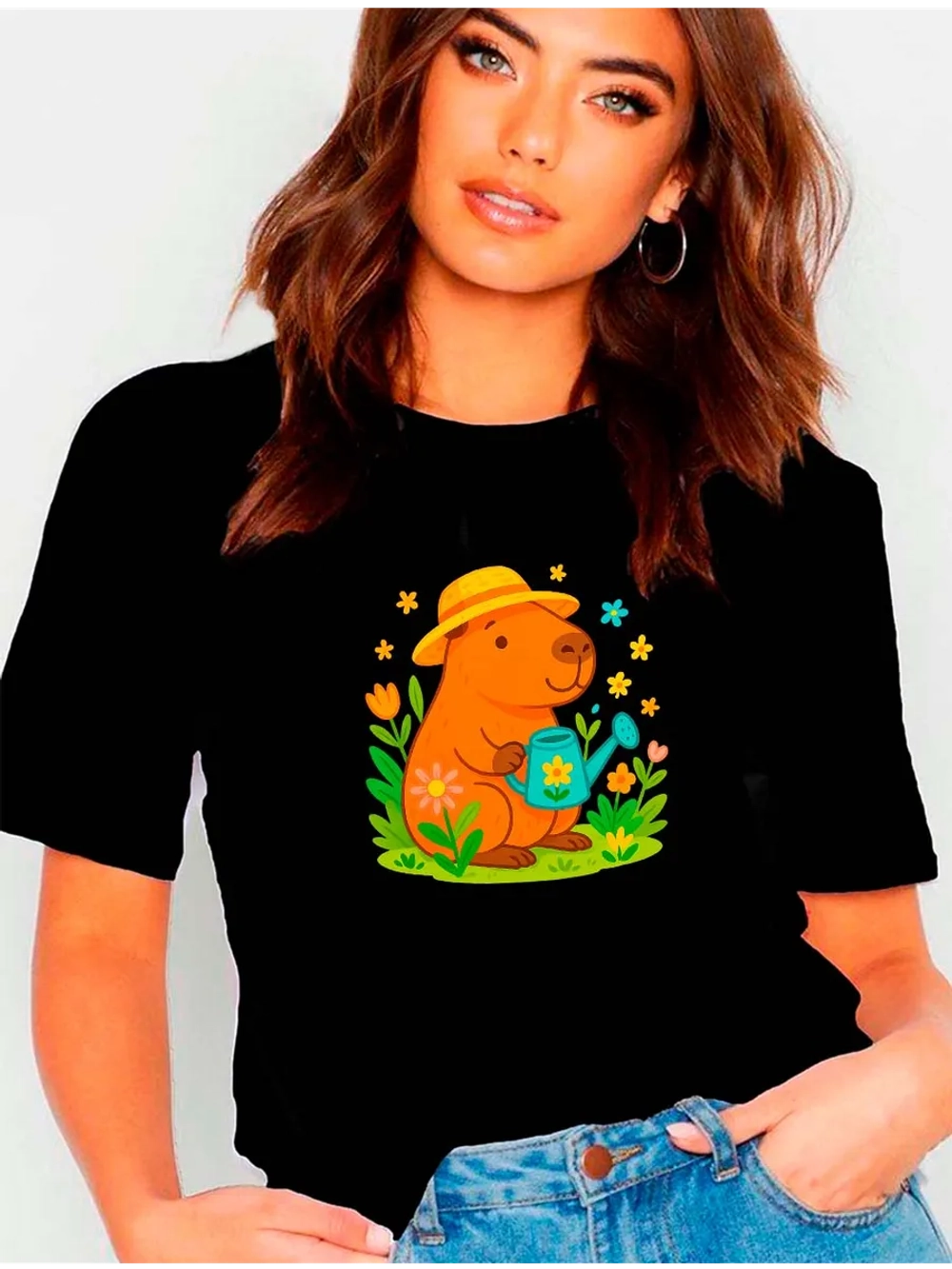 Футболка черная капибара садовод