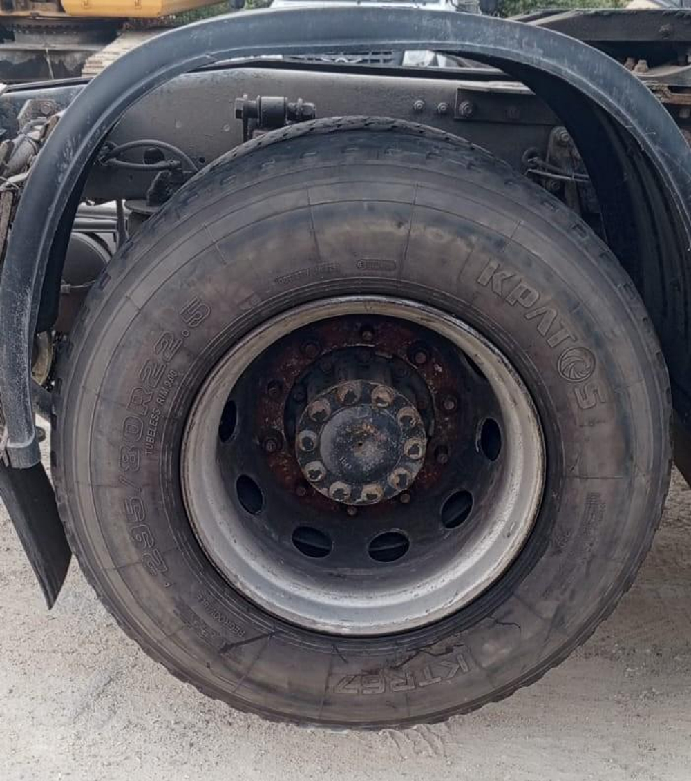 КамАЗ 5490 4x2 Седельный тягач 5490-033-87(S5) (Дизельный, 12,0 л, 401 л.с., АТ)