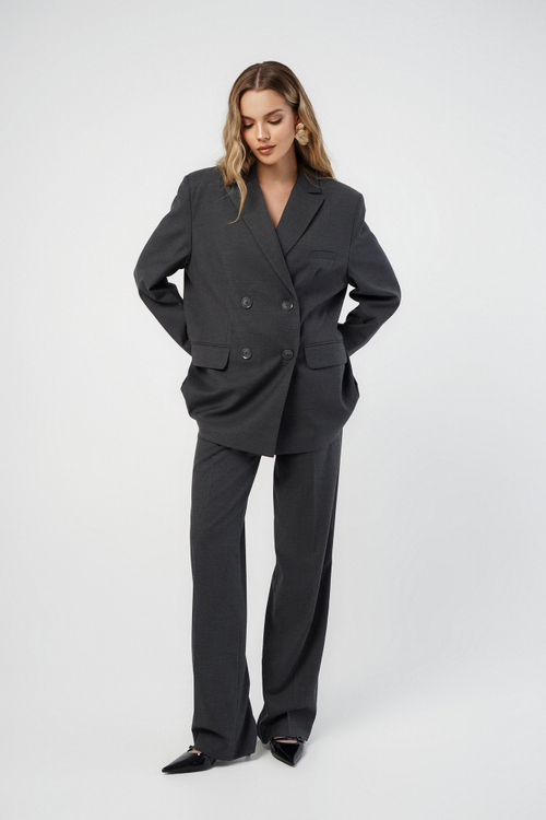 Двубортный жакет графитового цвета