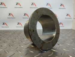 Втулка 195-50-11330