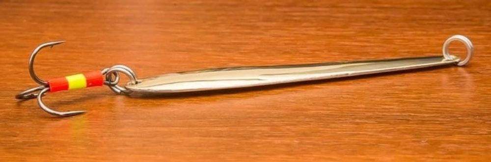 Зимняя блесна Кент судаковая , тройник, серебро 80мм, 22г