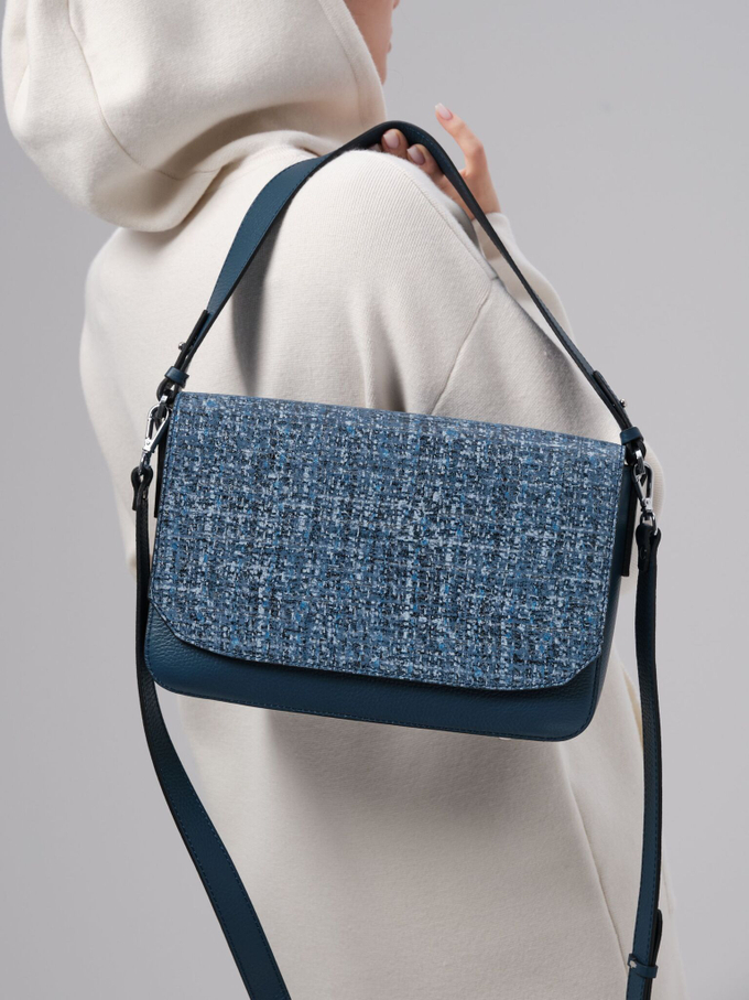 Сумка кожаная на плечо синяя