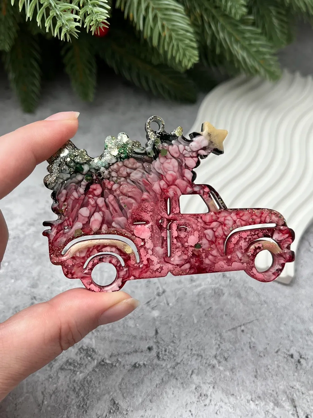 Новогодняя игрушка Машинка с Елкой