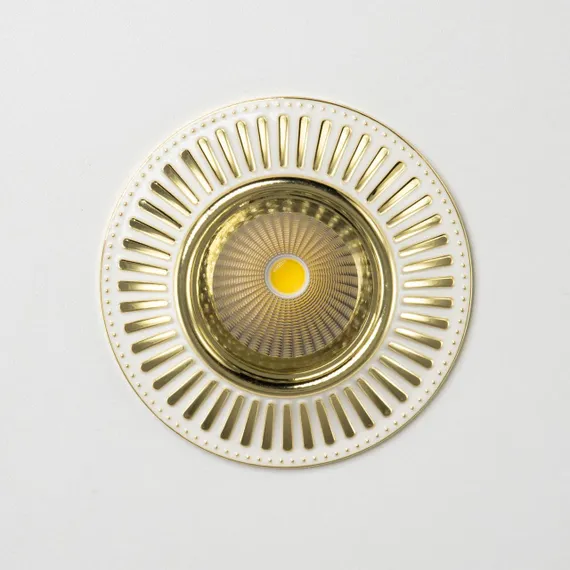 CLD042NW2 Дзета Белый+Золото Св-к Встр. 7W*3500K