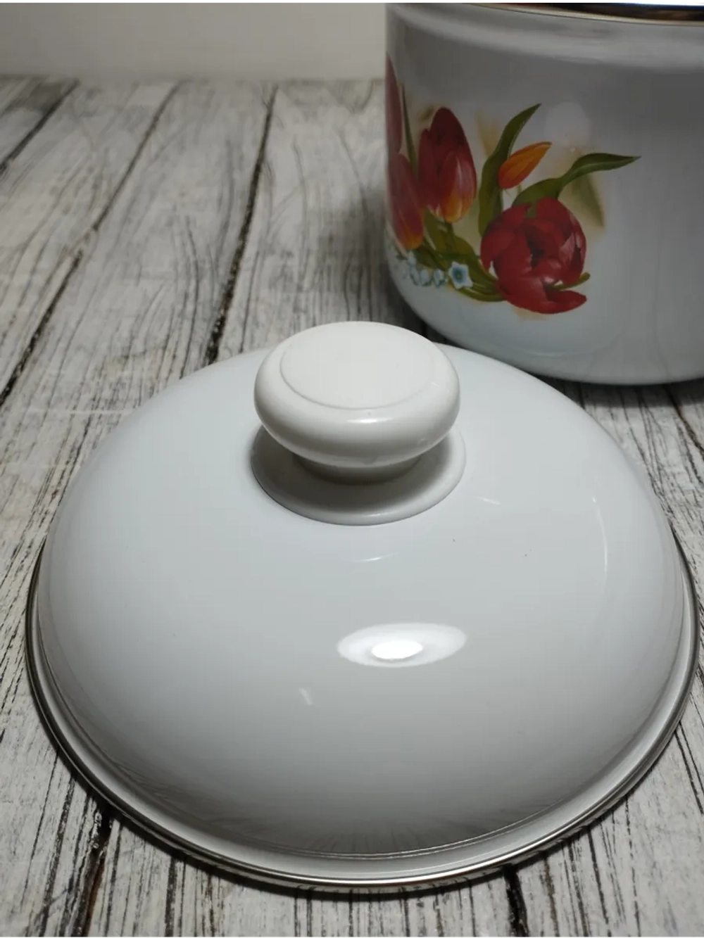 Ковш 1,5 литра эмалированный с крышкой Анютины глазки