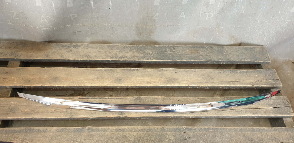 Молдинг крышки багажника Mercedes E-Class (W213) 16-21 Б/У Оригинал A2137570000